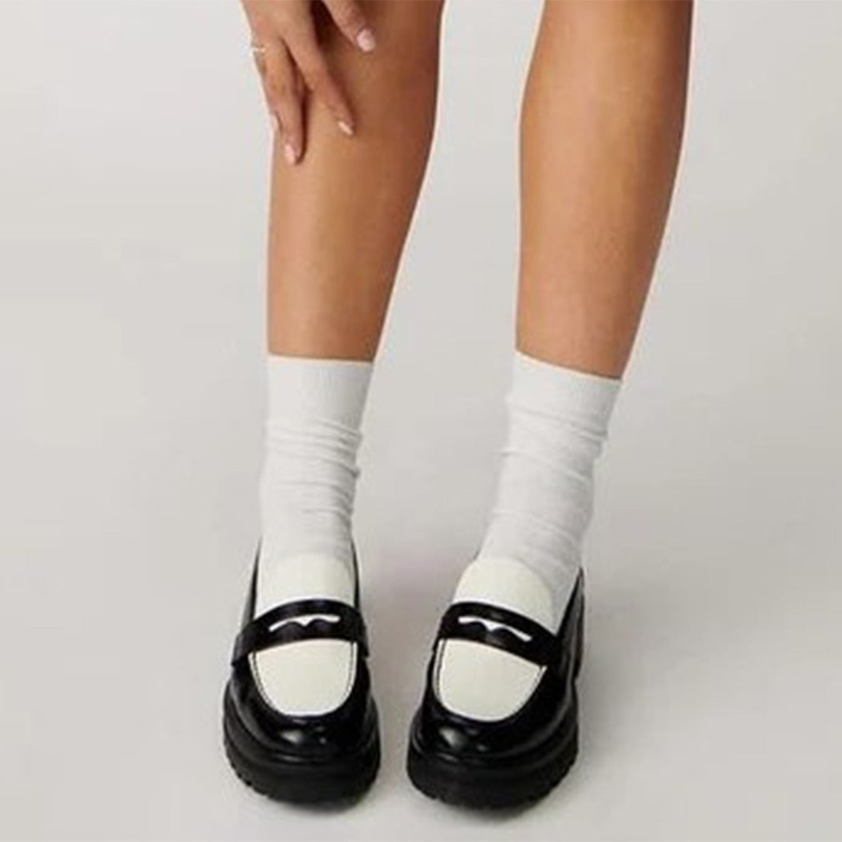 أتمني - حذاء مسطح للنساء