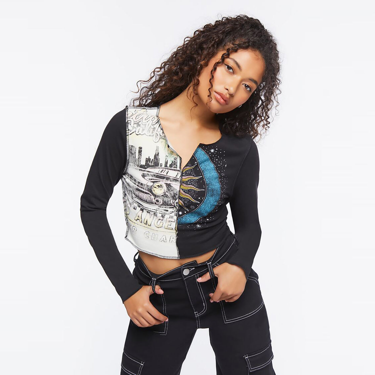 فوريفر 21 - تي شيرت مطبوع للنساء - يباع بواسطة اف اى جى