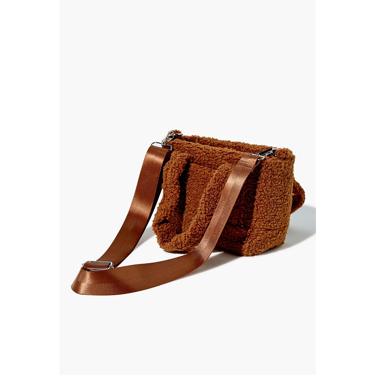 فوريفر 21 - حقيبة كروس بودي على شكل دب للنساء - يباع بواسطة اف اى جى