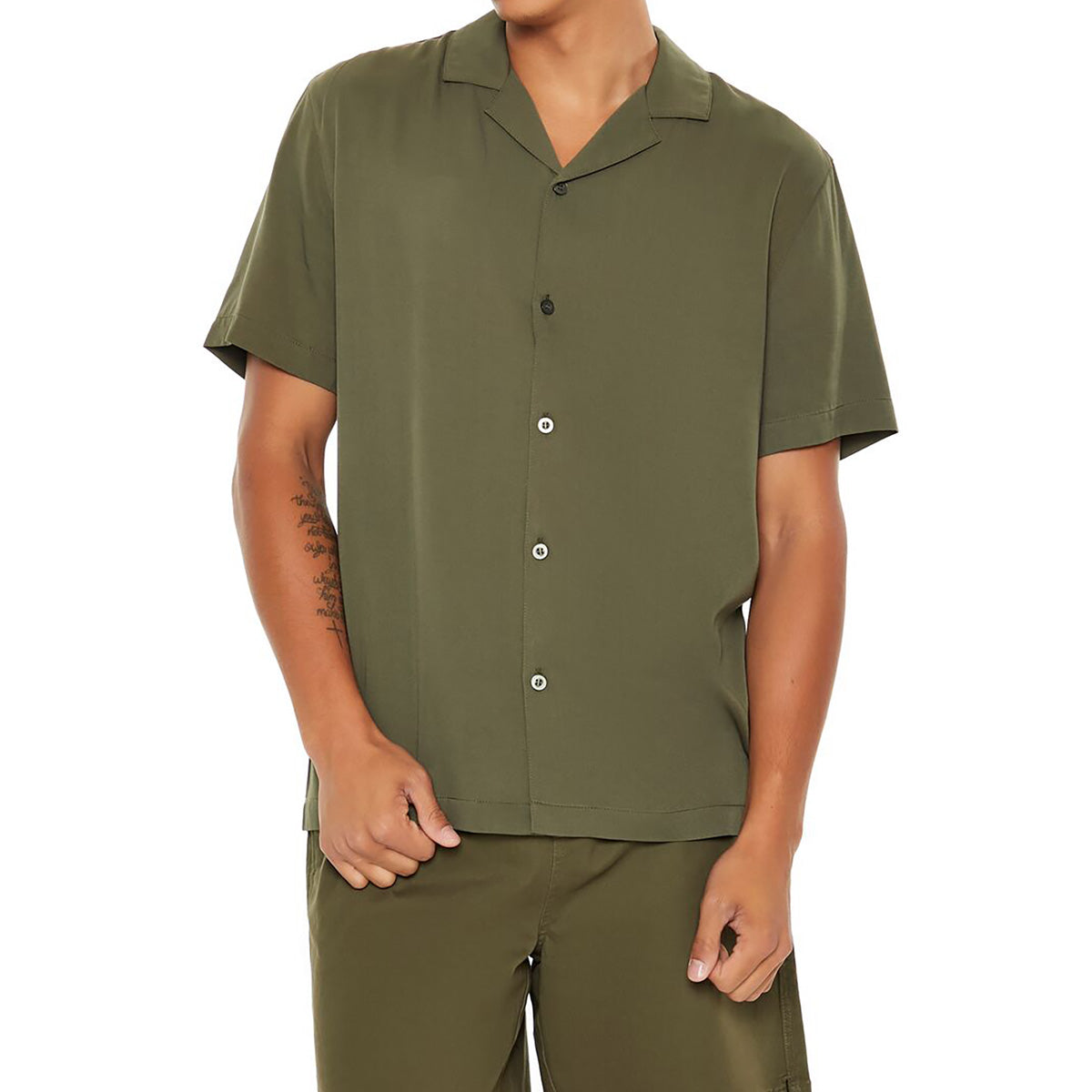 فوريفر 21 - قميص بأكمام قصيرة وياقة للرجال - يباع بواسطة اف اى جى