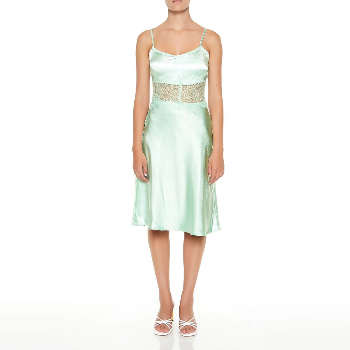 فوريفر 21 - تنورة متوسطة الطول من الساتان - تُباع بواسطة اف اي جي