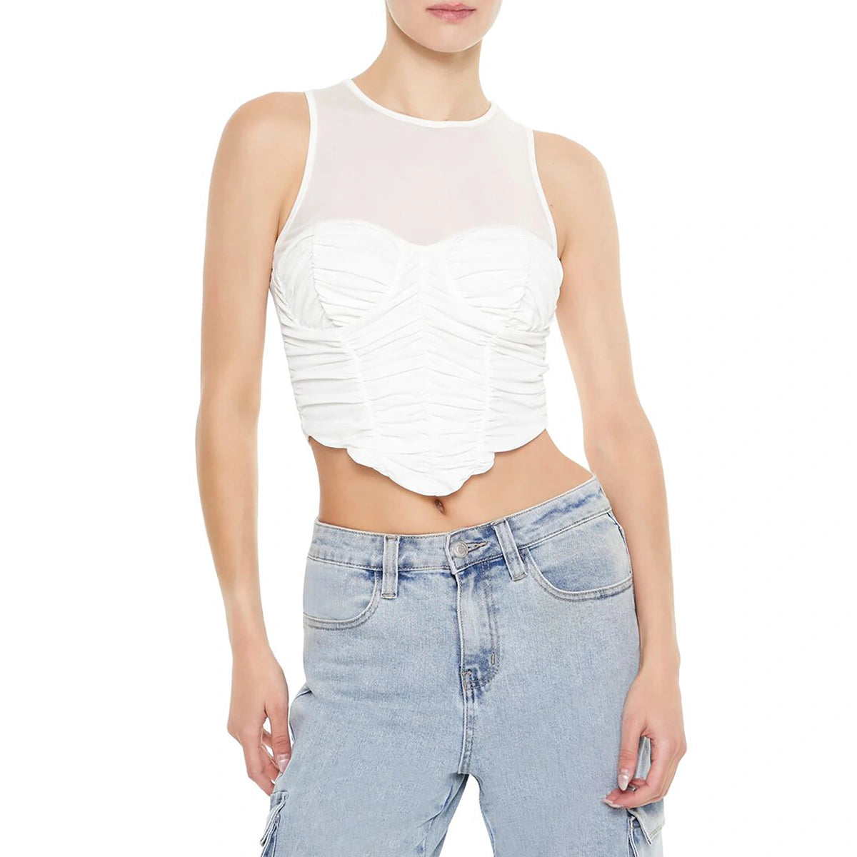 فوريفر 21 - بلوزة قصيرة بحاشية على شكل حرف V مكشكشة - تم بيعها بواسطة اف اي جي