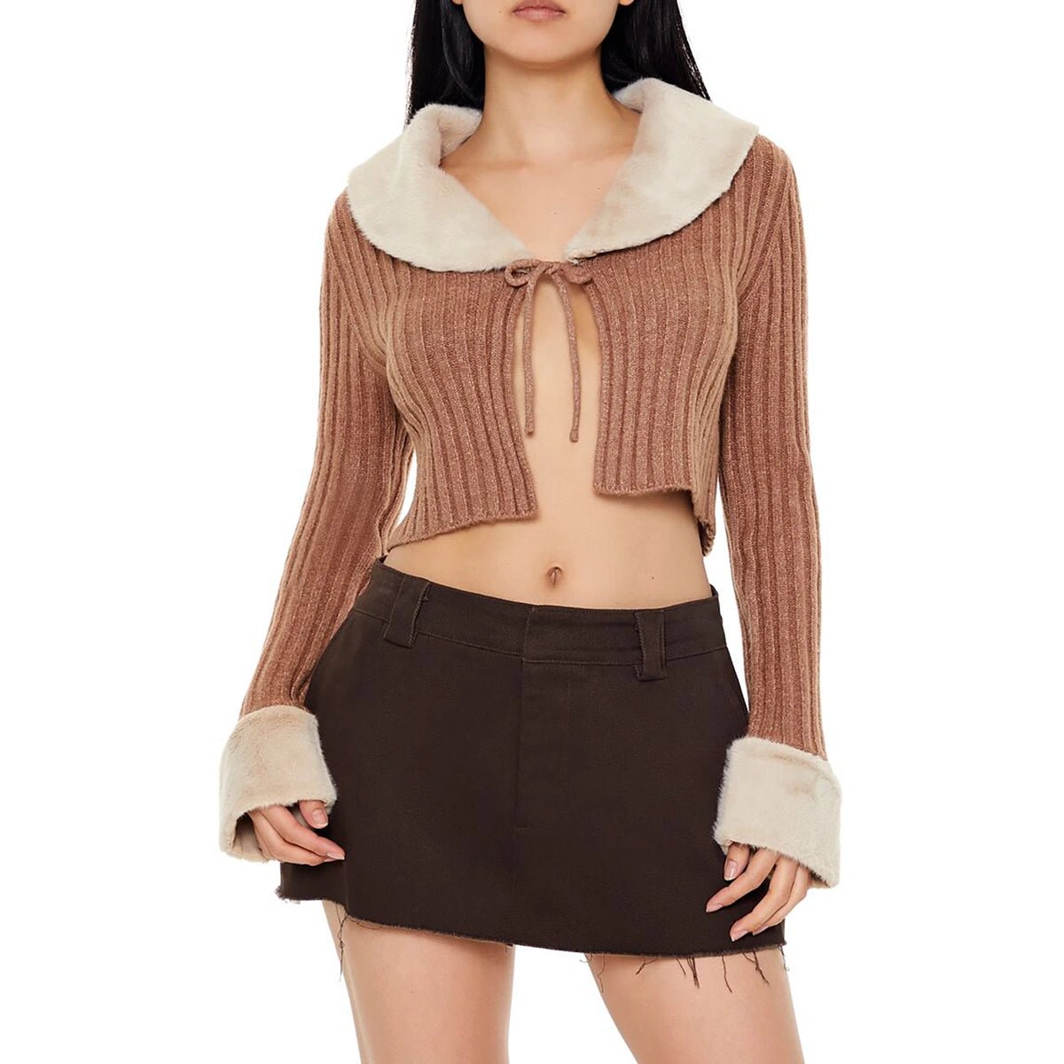 فوريفر 21 - سترة قصيرة من الفرو الصناعي - تُباع بواسطة اف اي جي