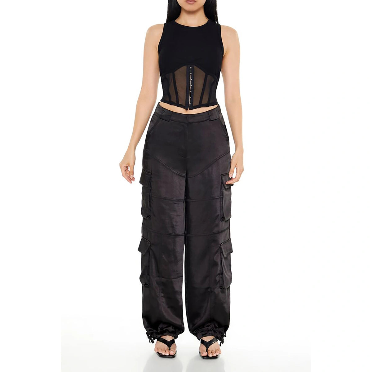 فوريفر 21 - جيوب متعددة عالية الخصر وساق واسعة - يُباع بواسطة اف اي جي