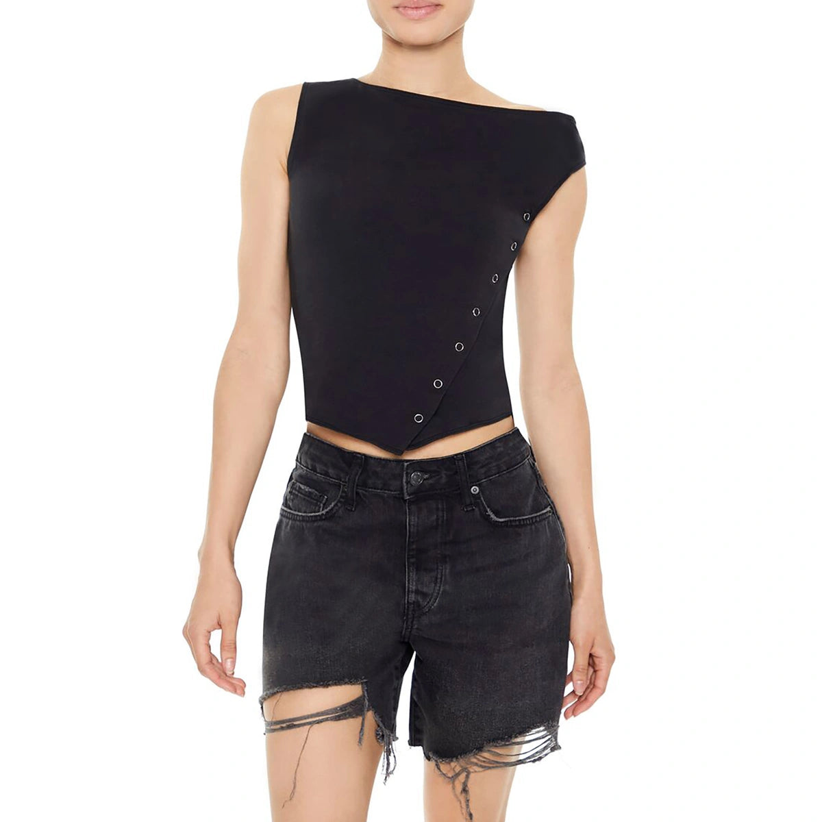 فوريفر 21 - بلوزة غير متماثلة بزر كبس - تم بيعها بواسطة اف اي جي