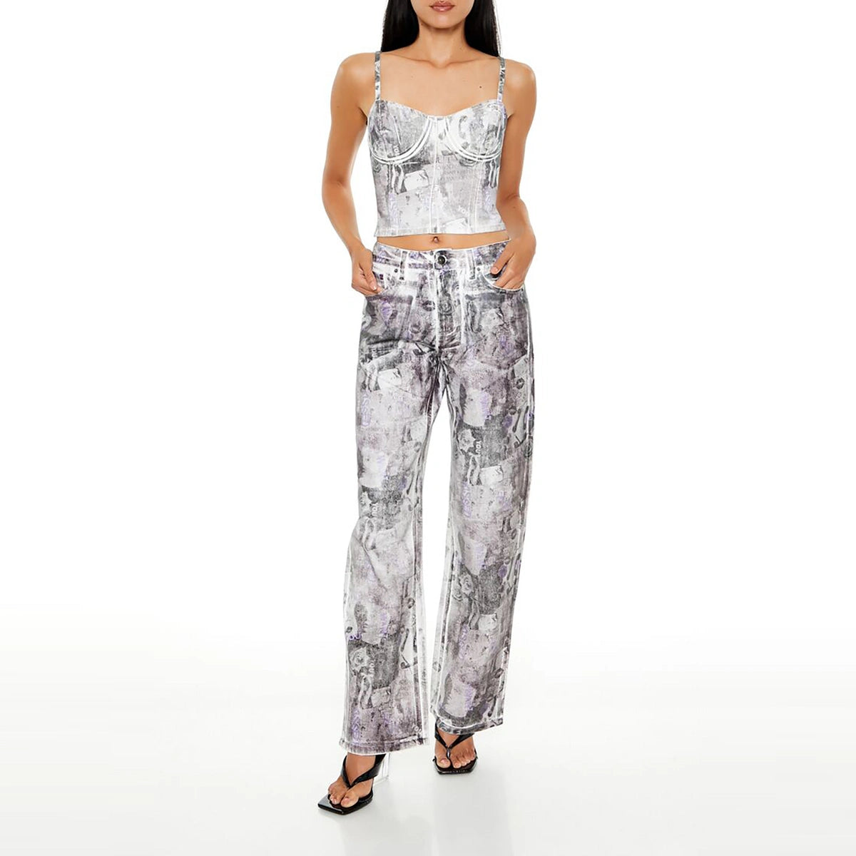 فوريفر 21 - بنطال جينز مستقيم بطبعة تجريدية - يُباع بواسطة اف اي جي