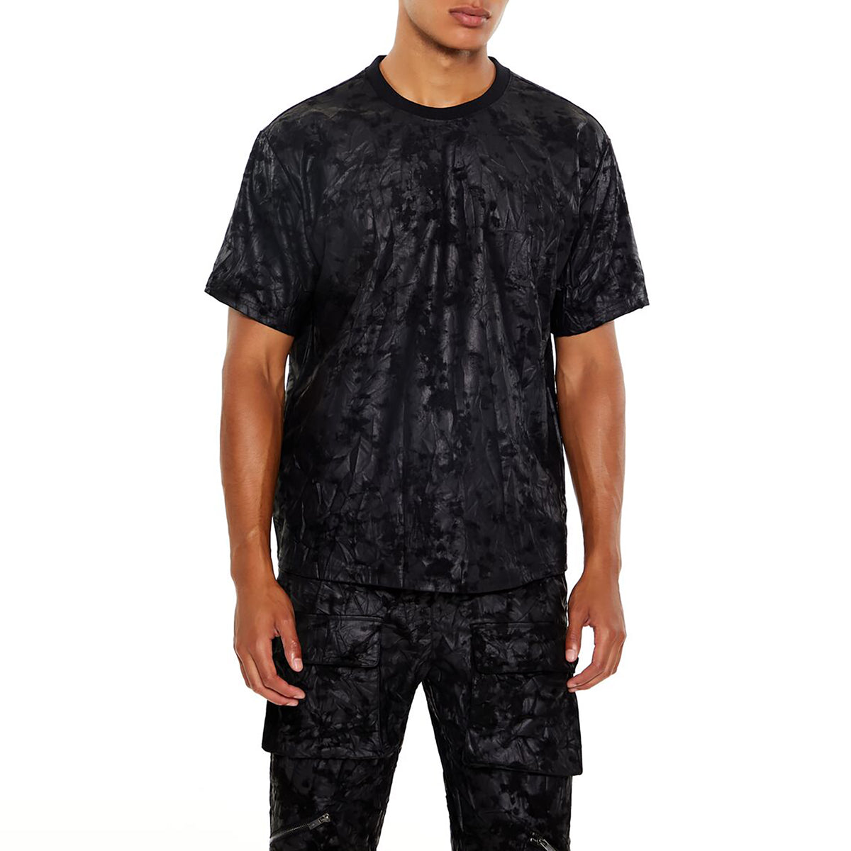 فوريفر 21 - تي شيرت برقبة دائرية مزخرفة للرجال - يباع بواسطة اف اى جى