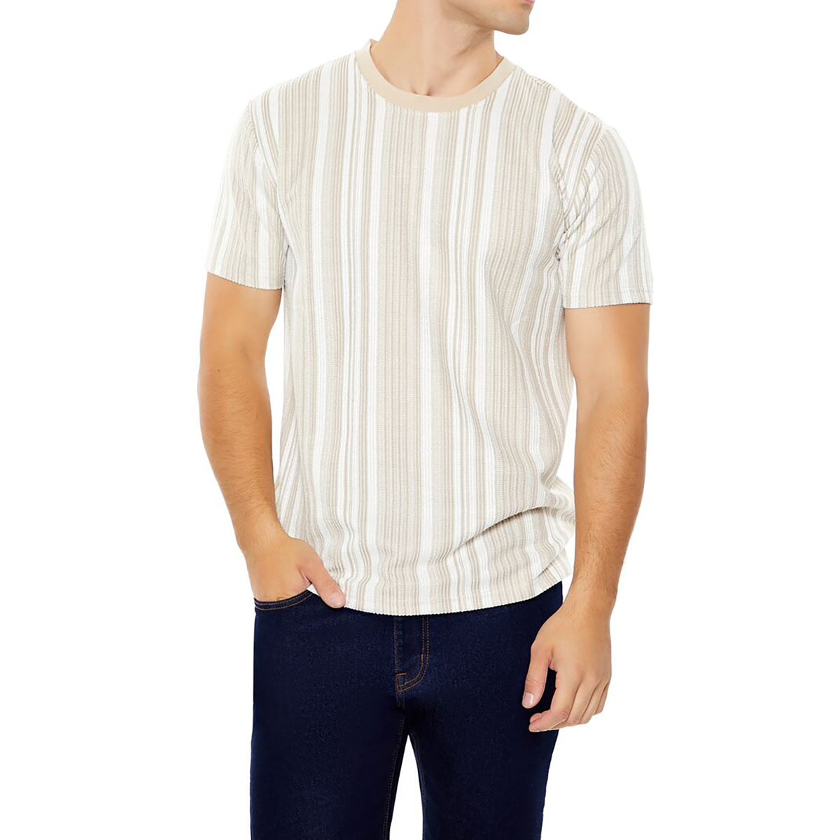 فوريفر 21 - تي شيرت مخطط للرجال - يباع بواسطة اف اى جى