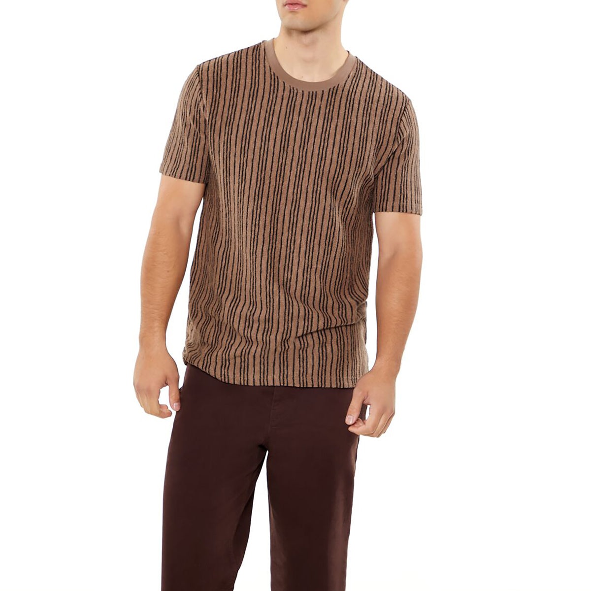 فوريفر 21 - تي شيرت مخطط للرجال - يباع بواسطة اف اى جى