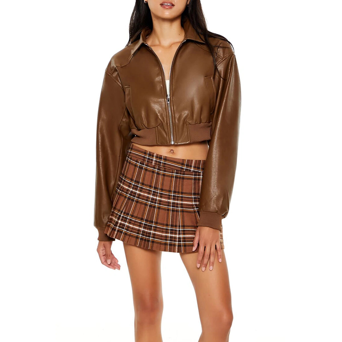 فوريفر 21 - سترة بومبر قصيرة من الجلد الصناعي - تُباع بواسطة اف اي جي