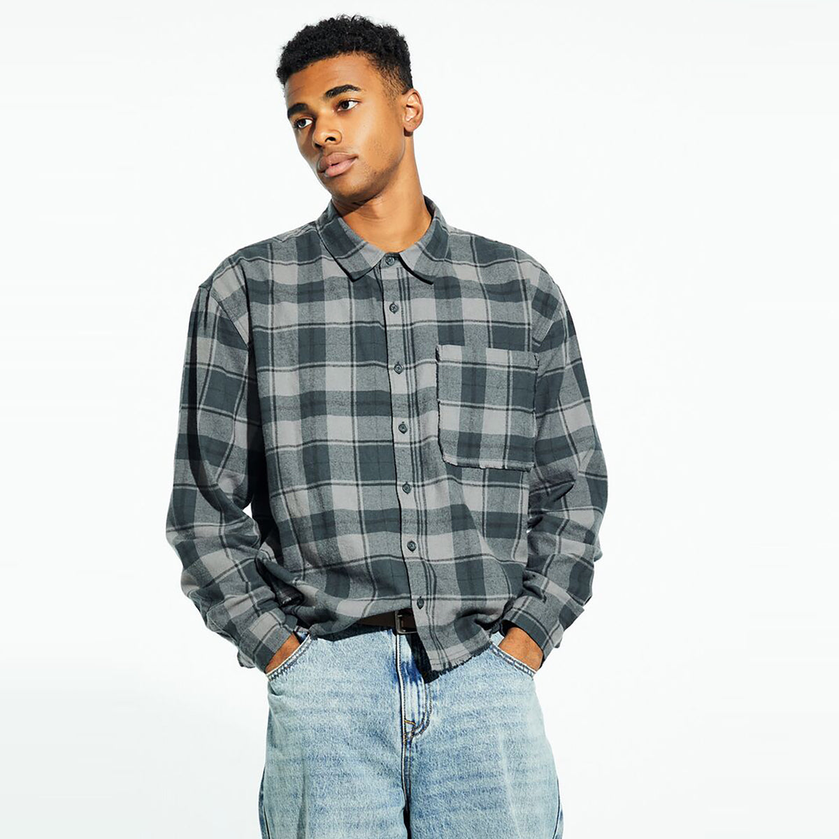 فوريفر 21 - قميص من الفلانيل المنقوش للرجال - يباع بواسطة اف اى جى