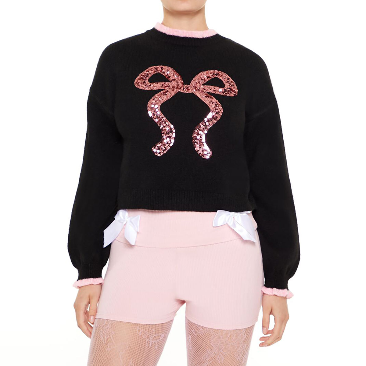 فوريفر 21 - بلوفر برقبة عالية مزين بفيونكة من الترتر للنساء - يباع بواسطة اف اى جى