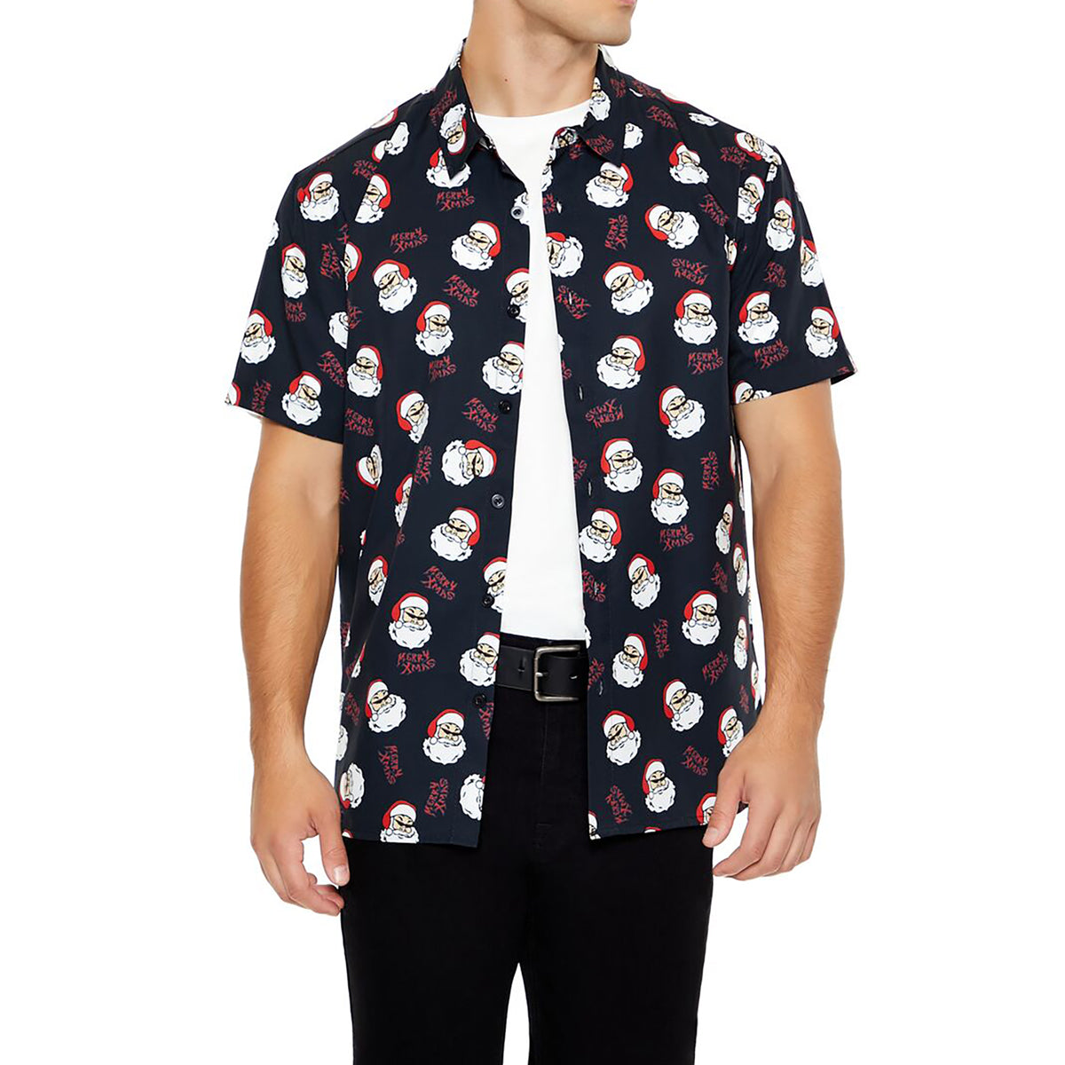 فوريفر 21 - قميص بطبعة سانتا كلوز للرجال - يباع بواسطة اف اى جى