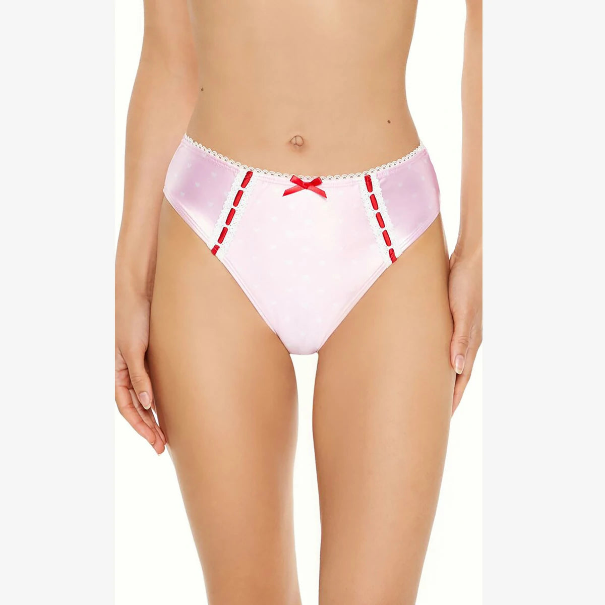 فوريفر 21 - بيكيني سفلي بخصر مرتفع مزين بقلوب من الساتان للنساء - يباع بواسطة اف اى جى