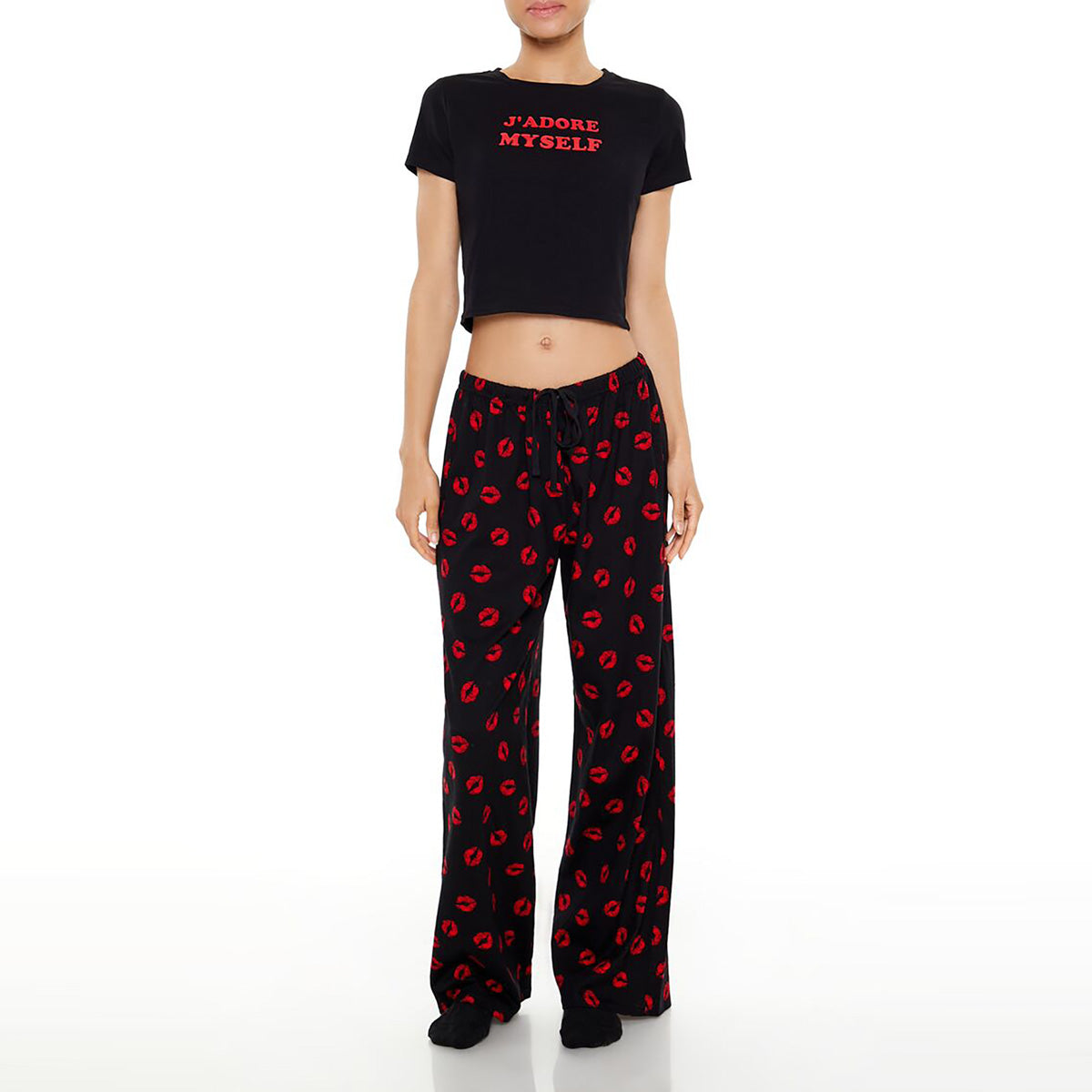 فوريفر 21 - طقم بيجامة تي شيرت وبنطلون للنساء - يباع بواسطة اف اى جى