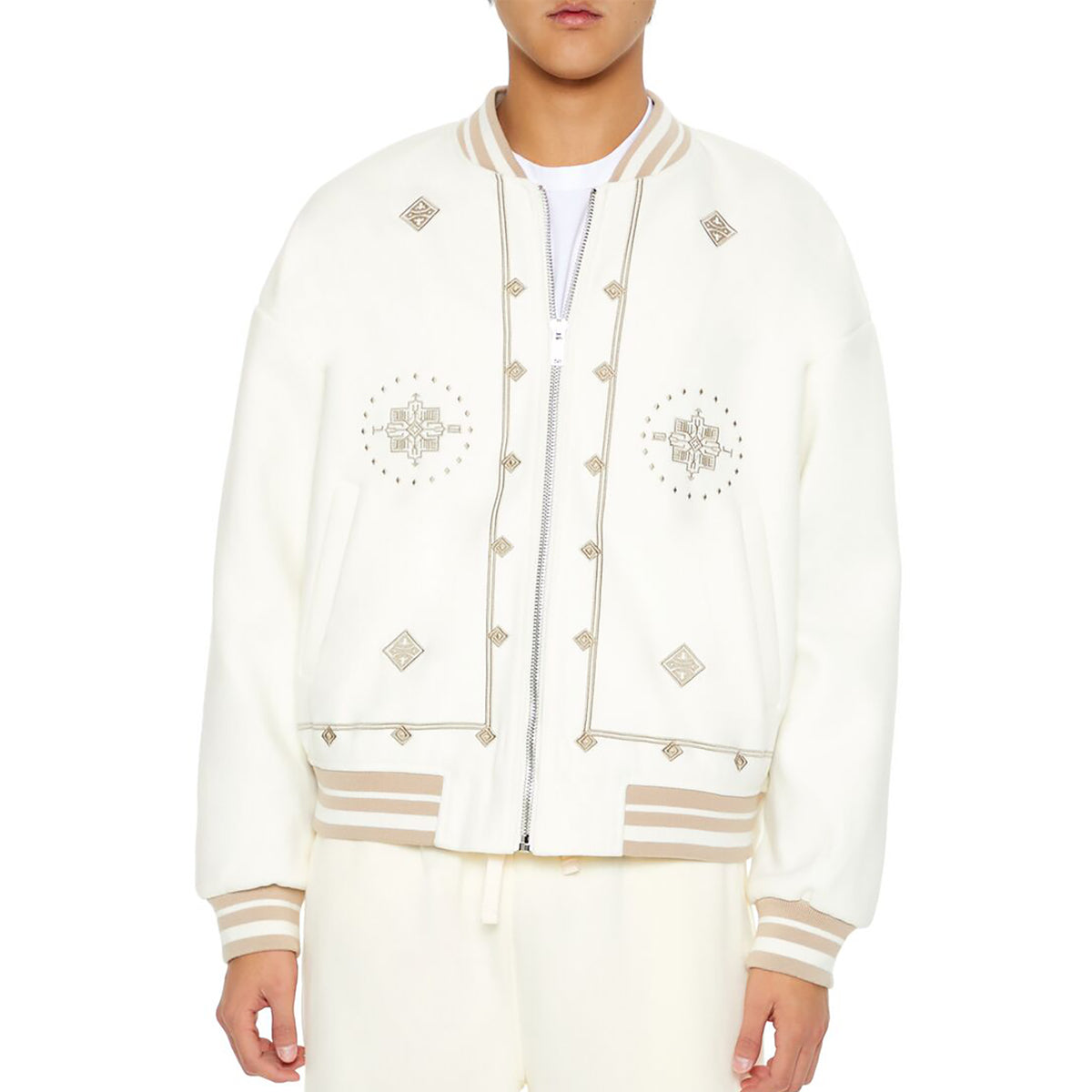 فوريفر 21 - سترة بومبر مطرزة للرجال - يباع بواسطة اف اى جى