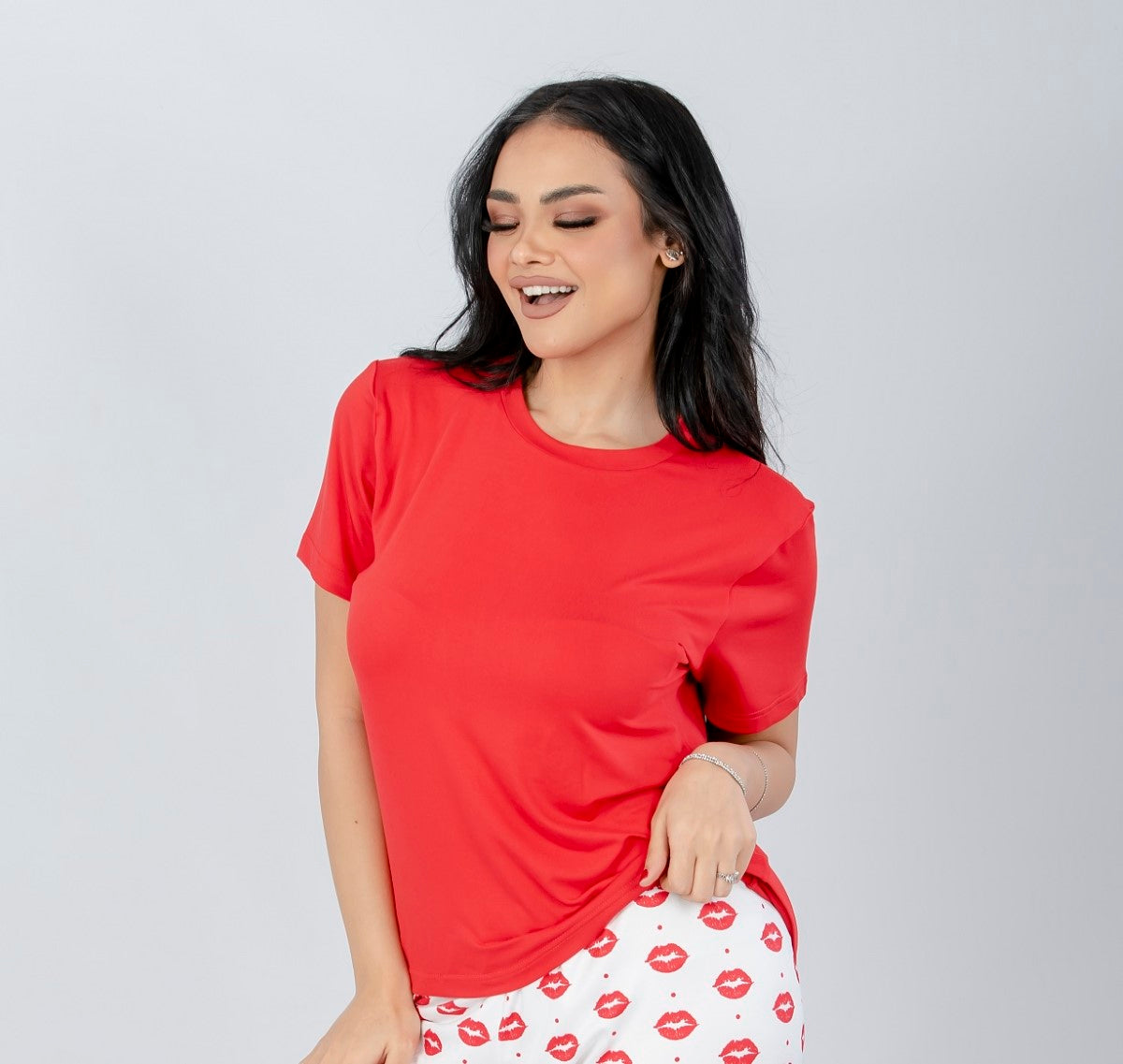 شيك شيك - تيشيرت أساسي للنساء