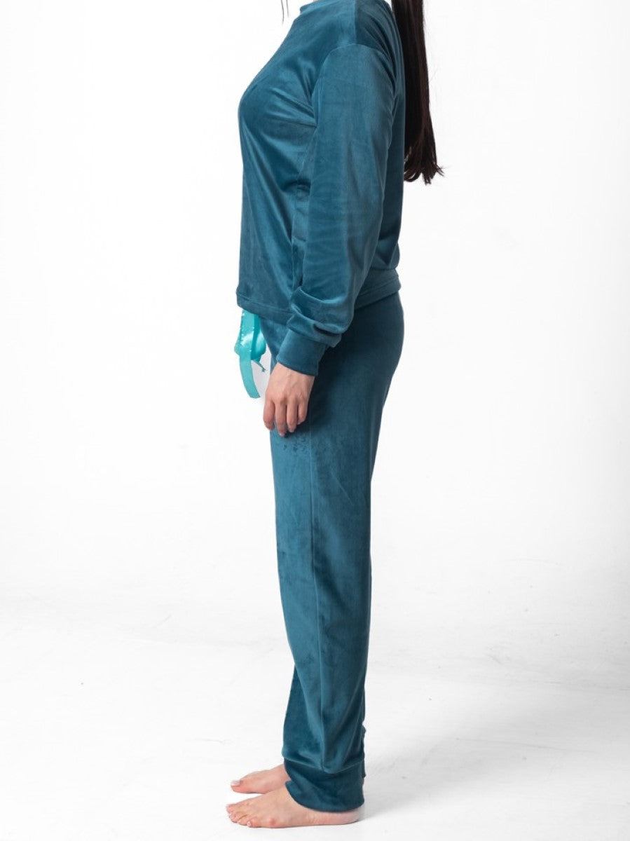 شيك شيك  - طقم بيجاما مريحه للنساء