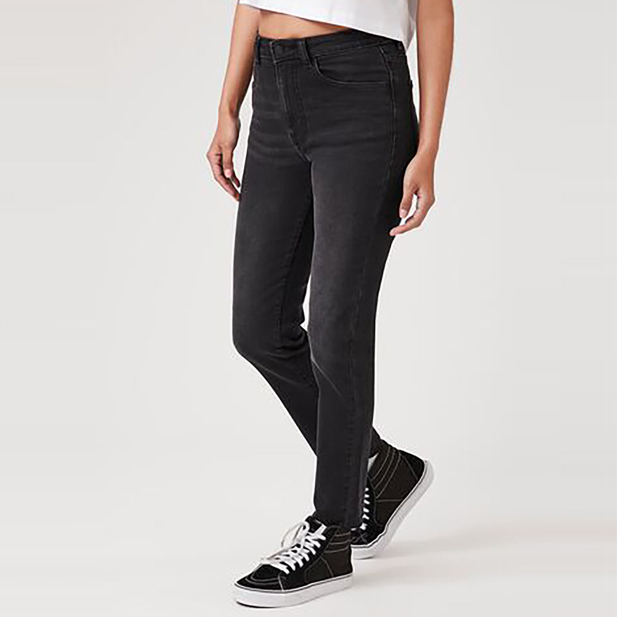 فوريفر 21 - بنطلون جينز مريح للنساء - بيعت من قبل اف اي جي