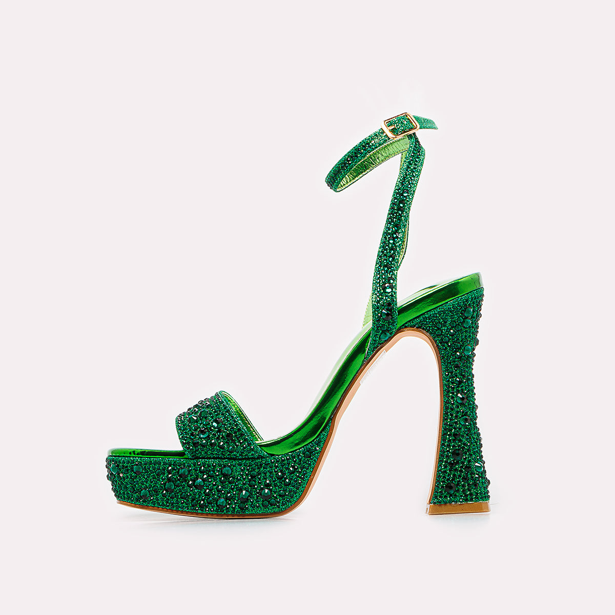 شو روم - حذاء بكعب عالي للنساء