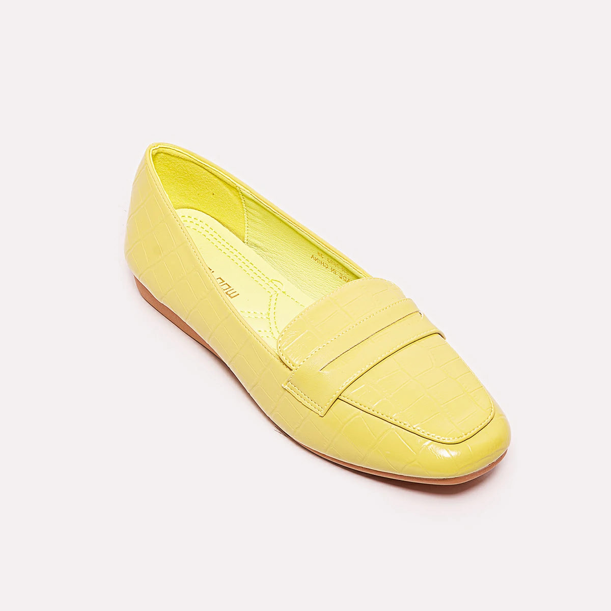 شو روم - حذاء للنساء