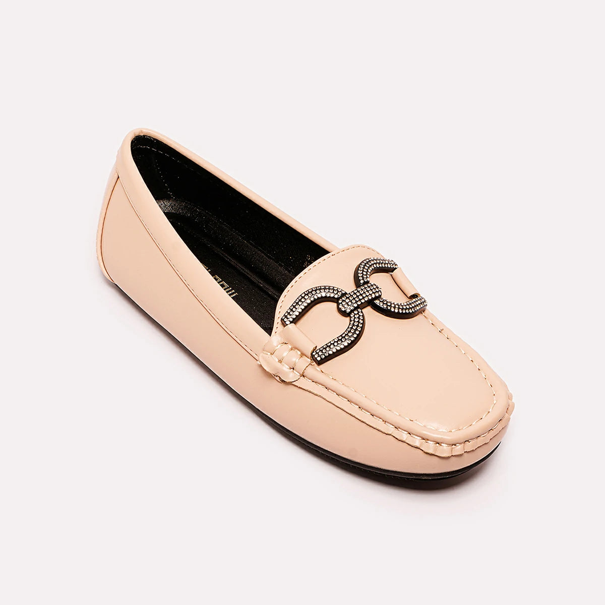 شو روم - حذاء للنساء