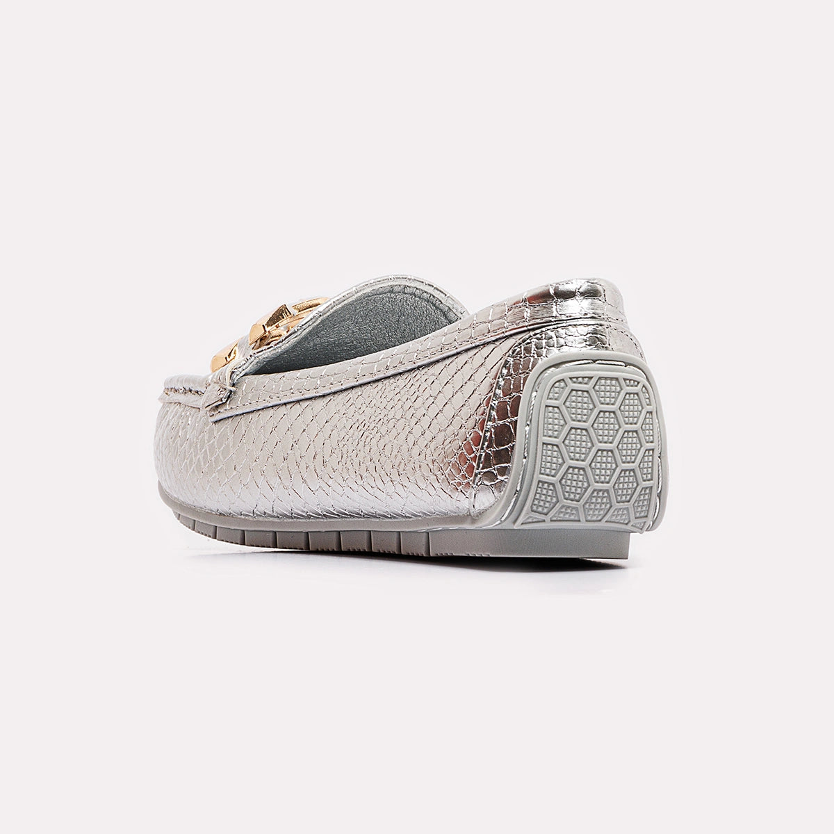 شو روم - حذاء للنساء