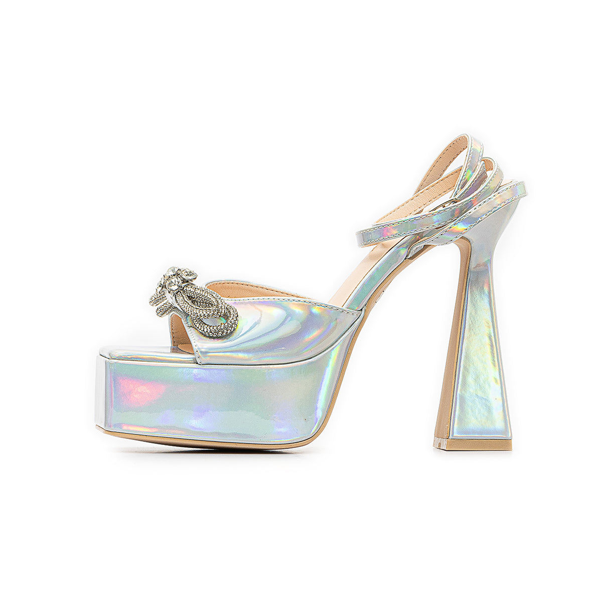 شو روم - حذاء بكعب عالي للنساء