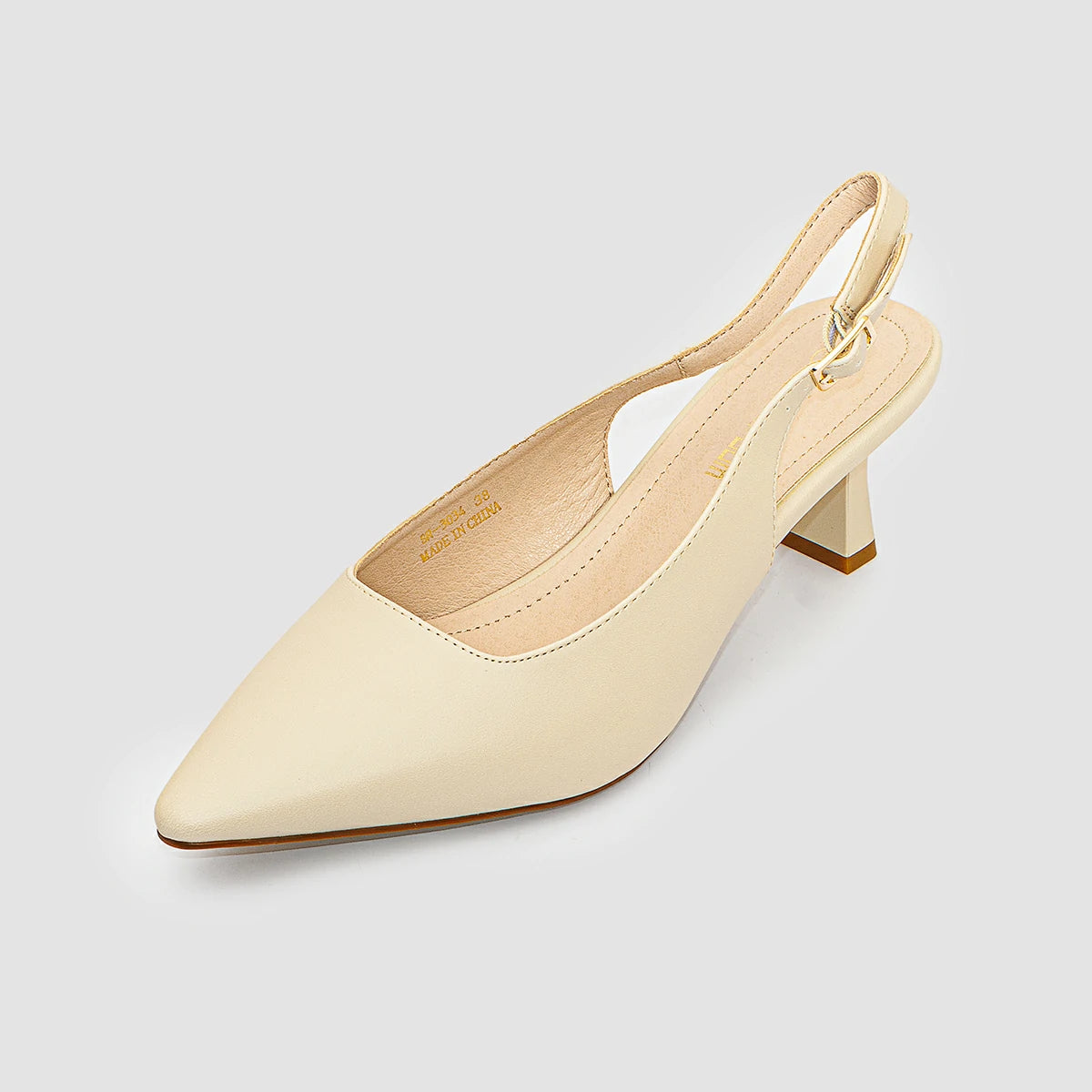 شو روم - حذاء للنساء