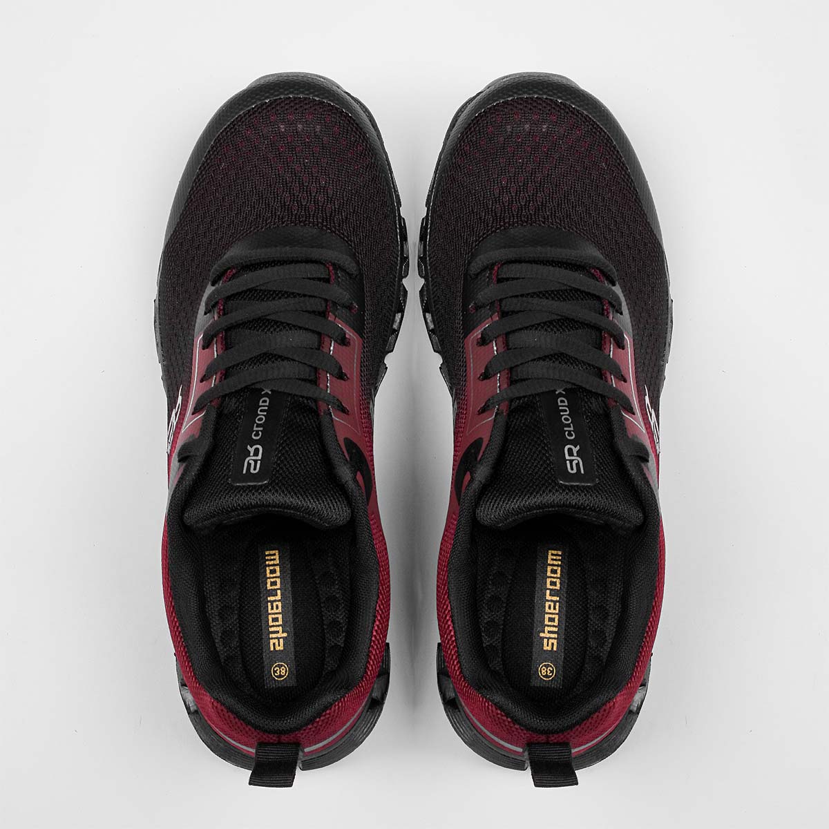 شوروم سنيكرز للنساء