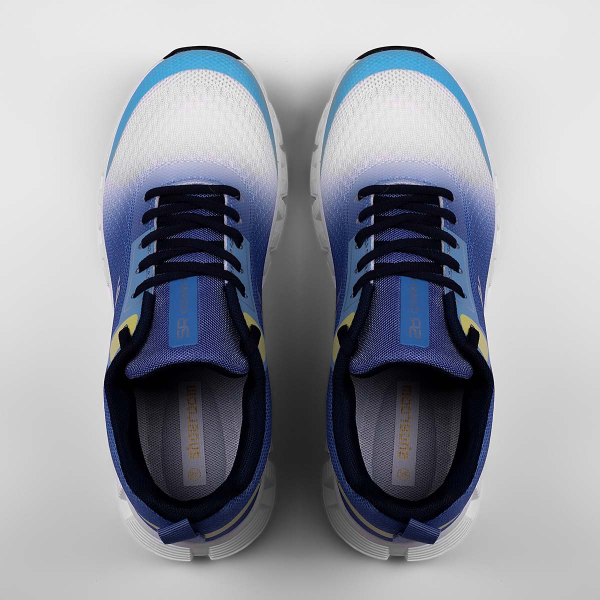 شوروم سنيكرز للنساء