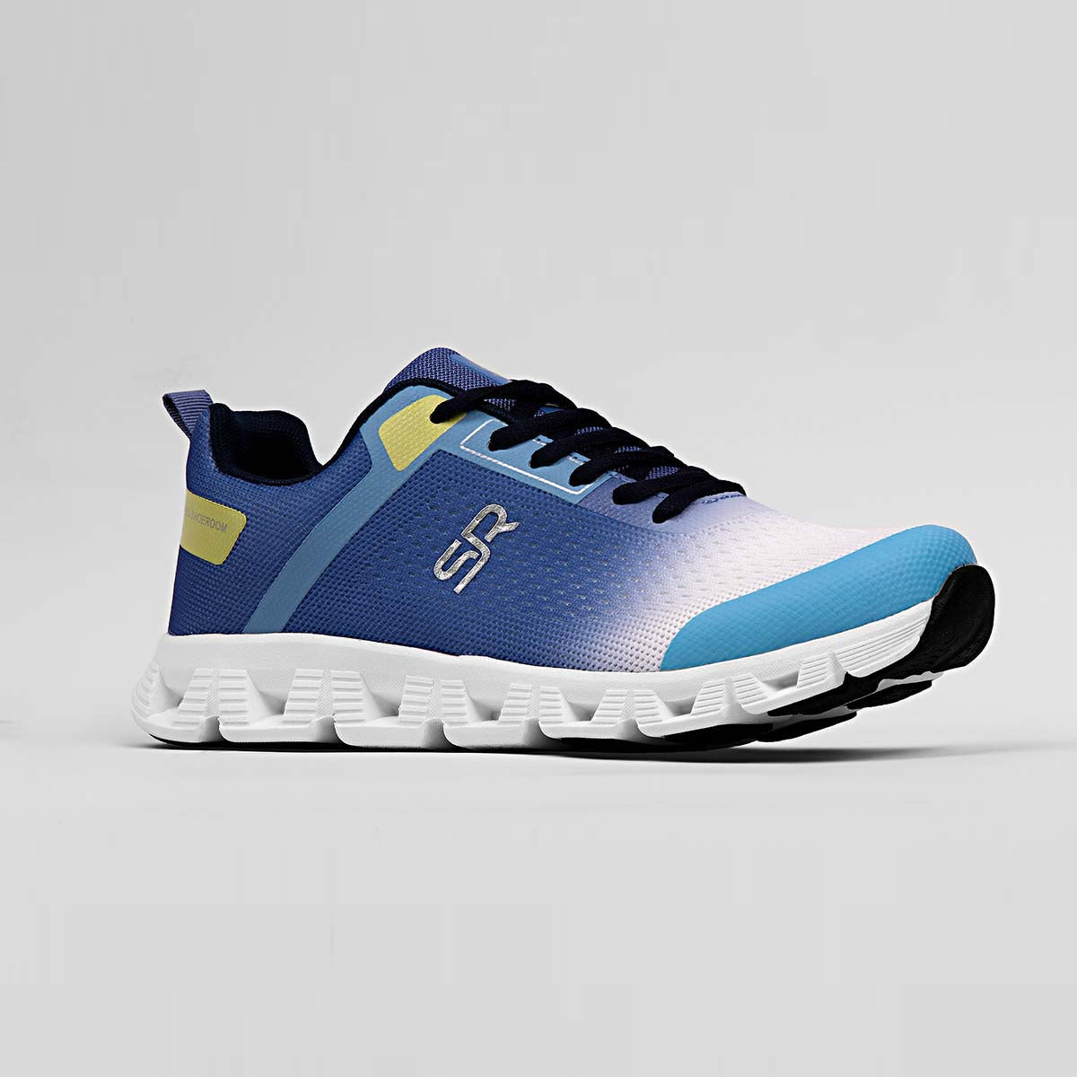 شوروم سنيكرز للنساء