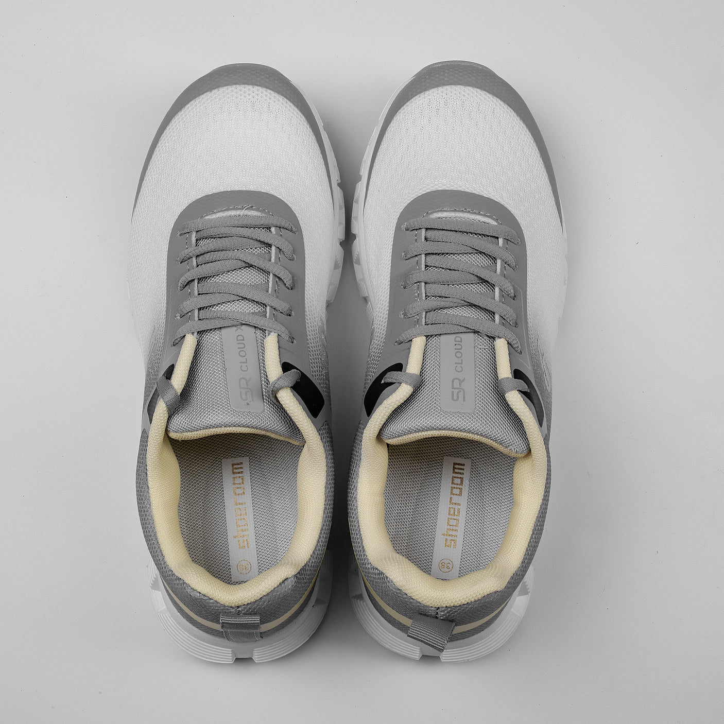 شوروم سنيكرز للنساء