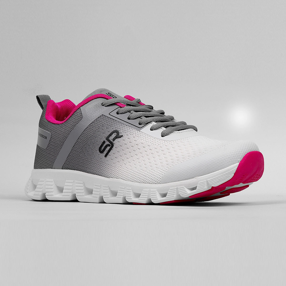 شوروم سنيكرز للنساء