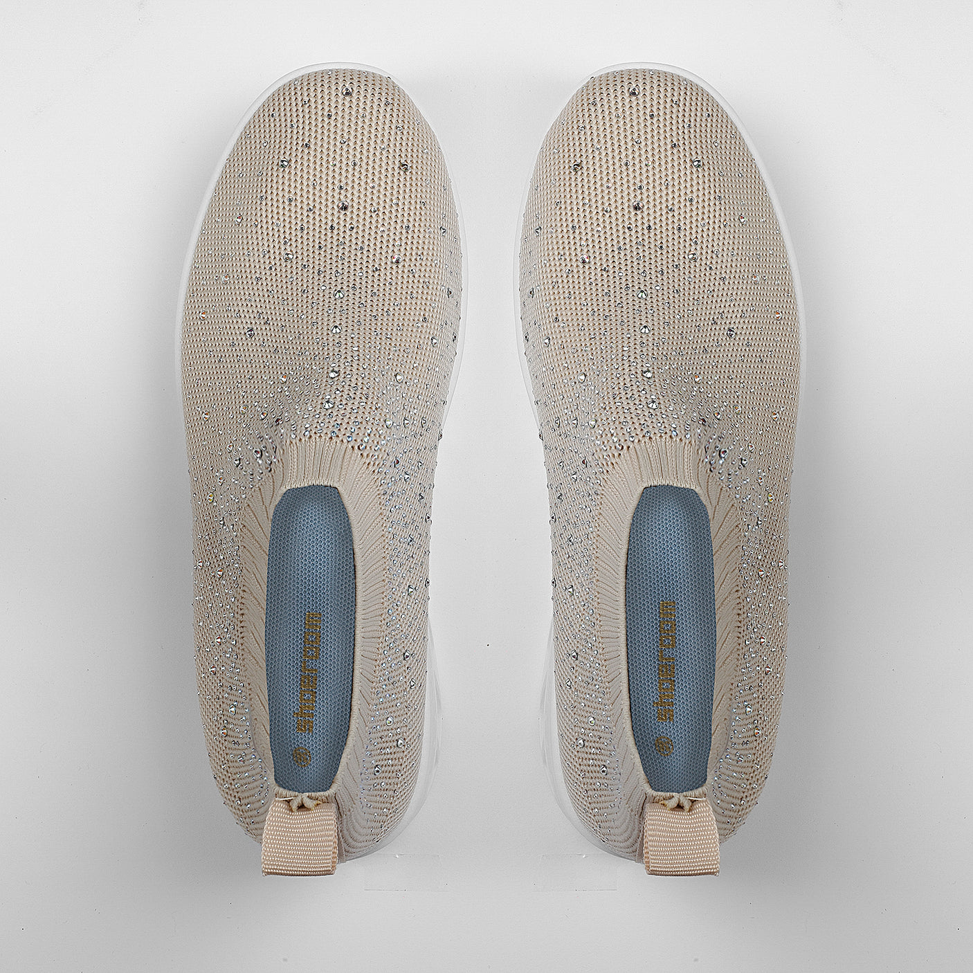 شوروم سنيكرز للنساء