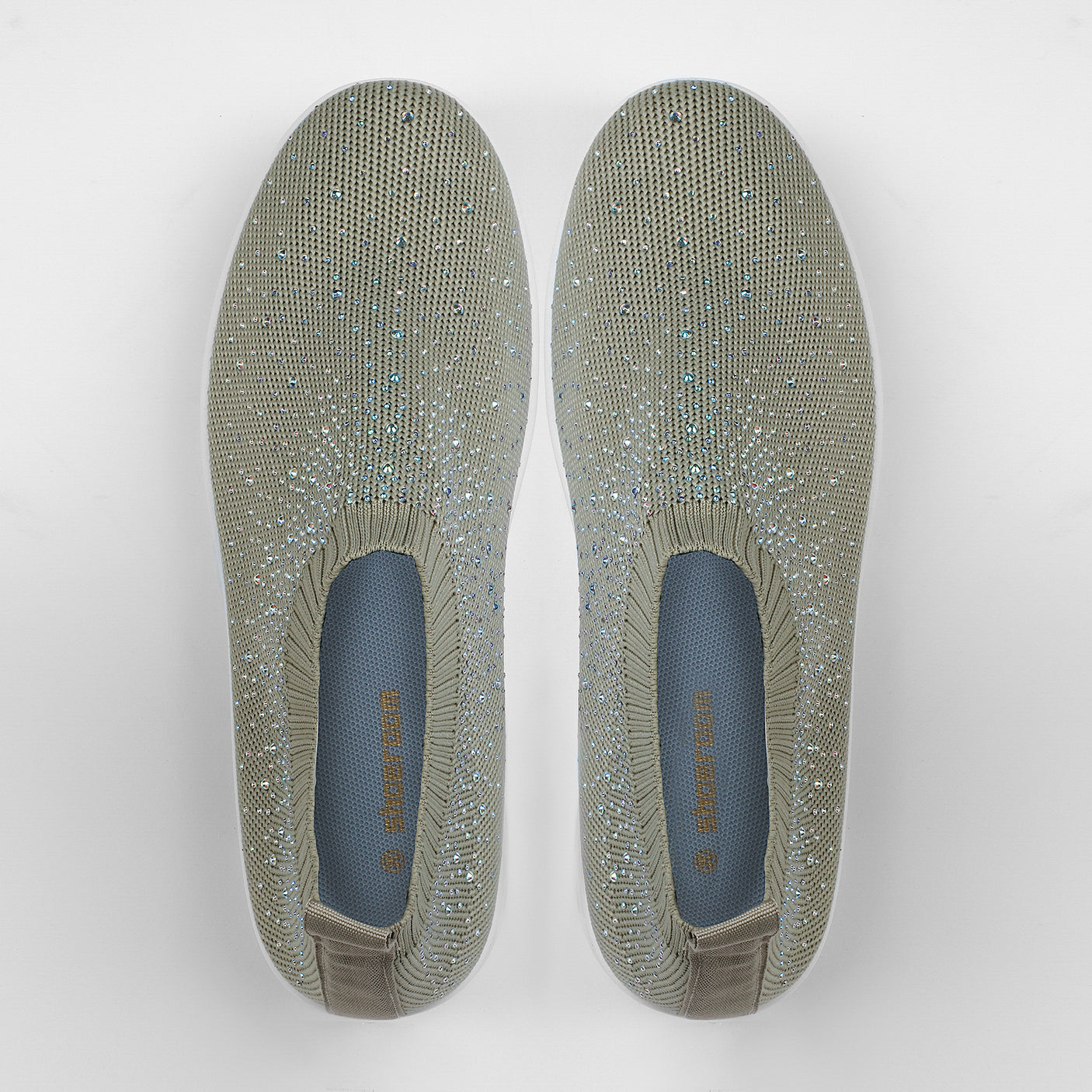 شوروم سنيكرز للنساء