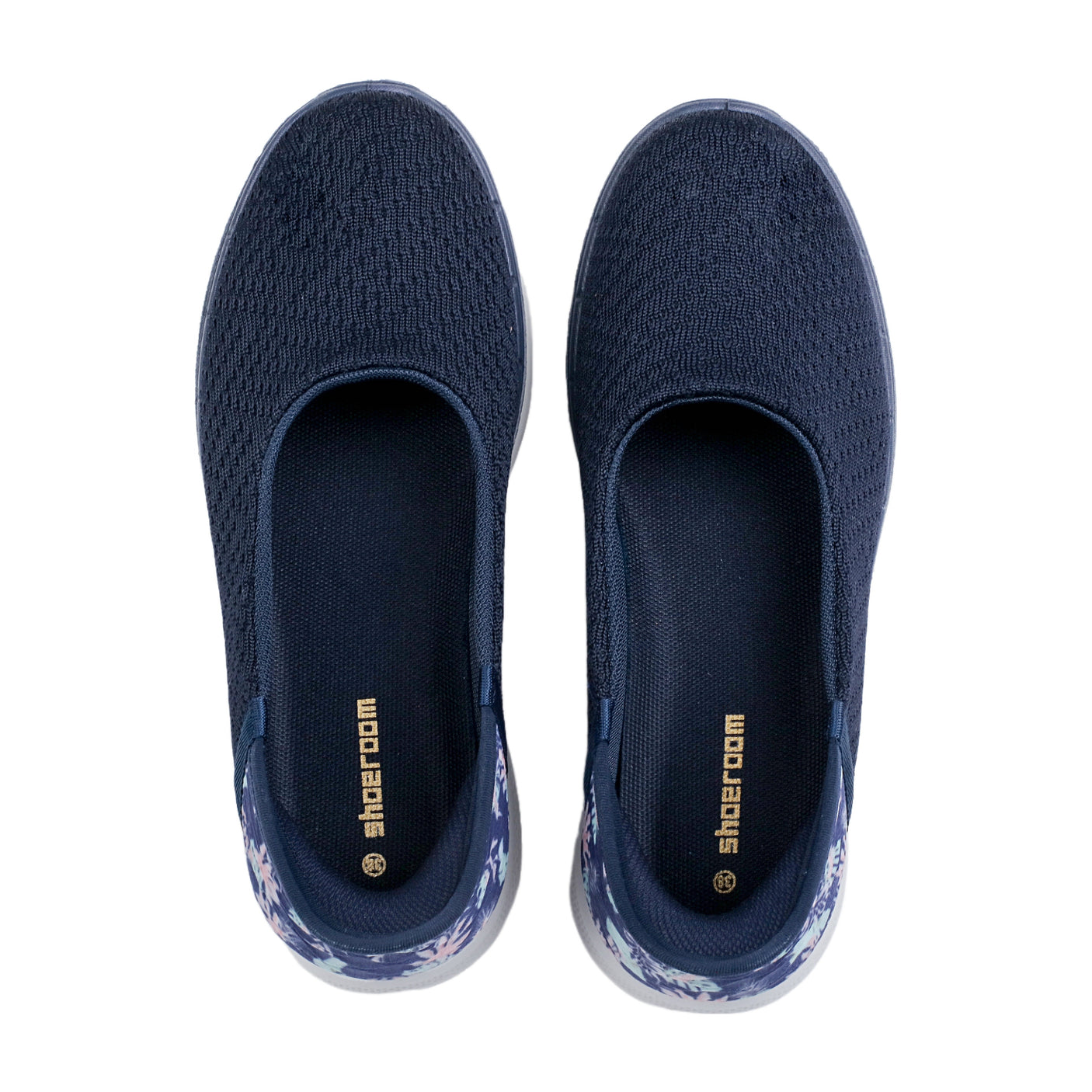 شوروم سنيكرز للنساء