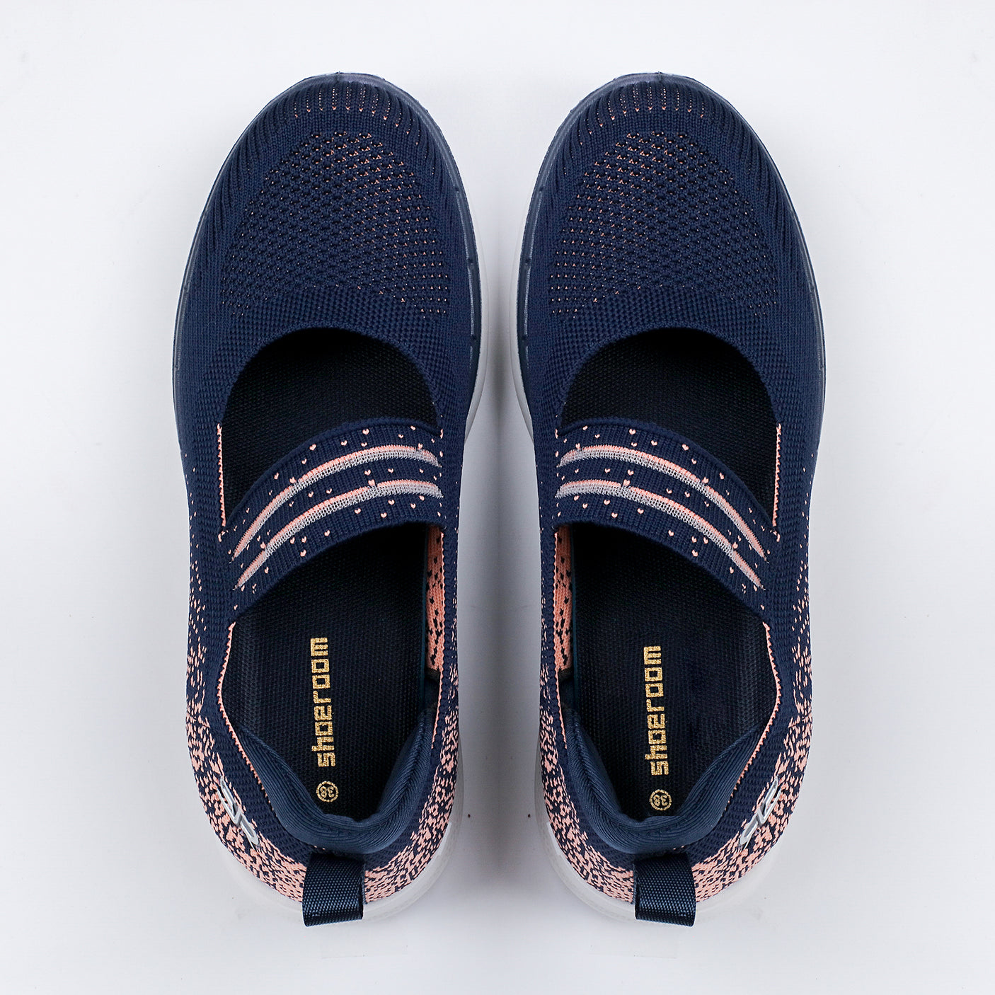 شوروم سنيكرز للنساء