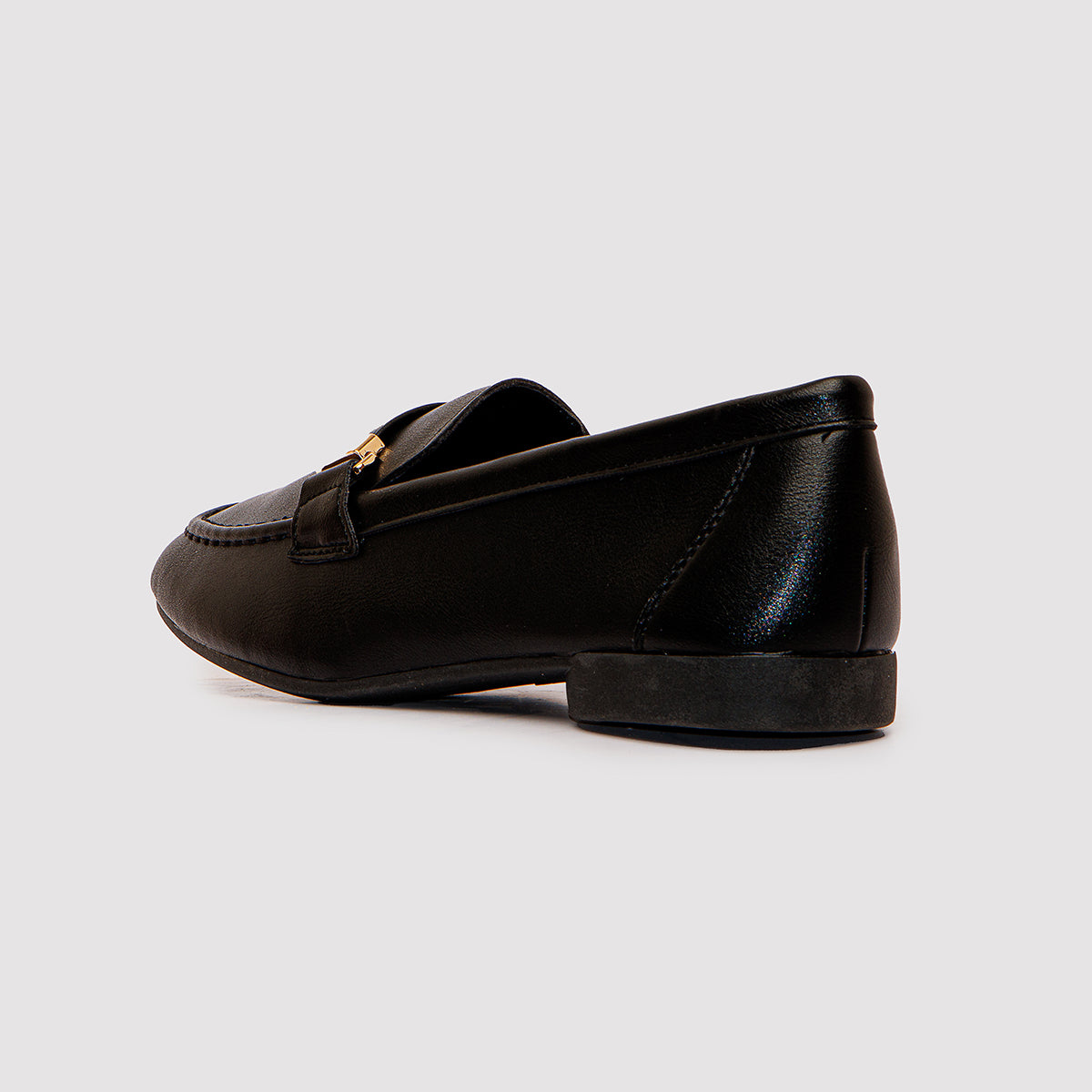 شو رووم - حذاء فلات