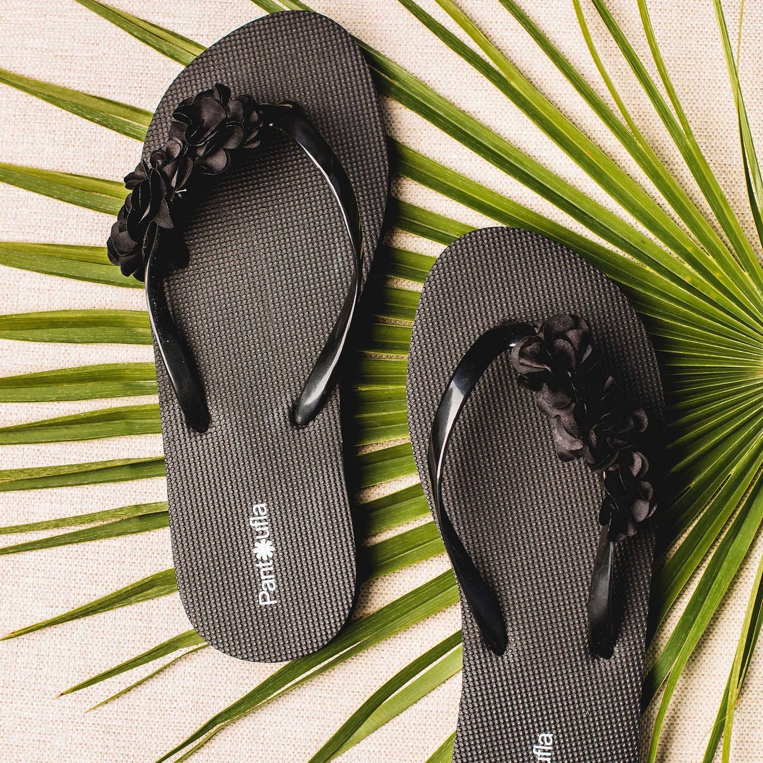 شبشب صيفي هاندميد فلور/ورد اسود  للنساء