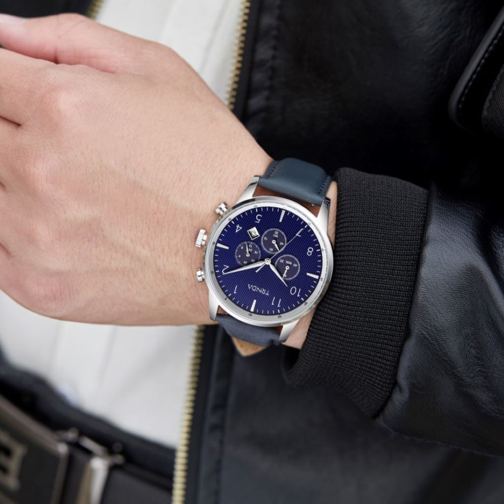 TRNDA STAINLESS STEEL MEN'S WATCH - TIMELESS STYLE WITH BLUE LEATHER BAND & DARK DIAL