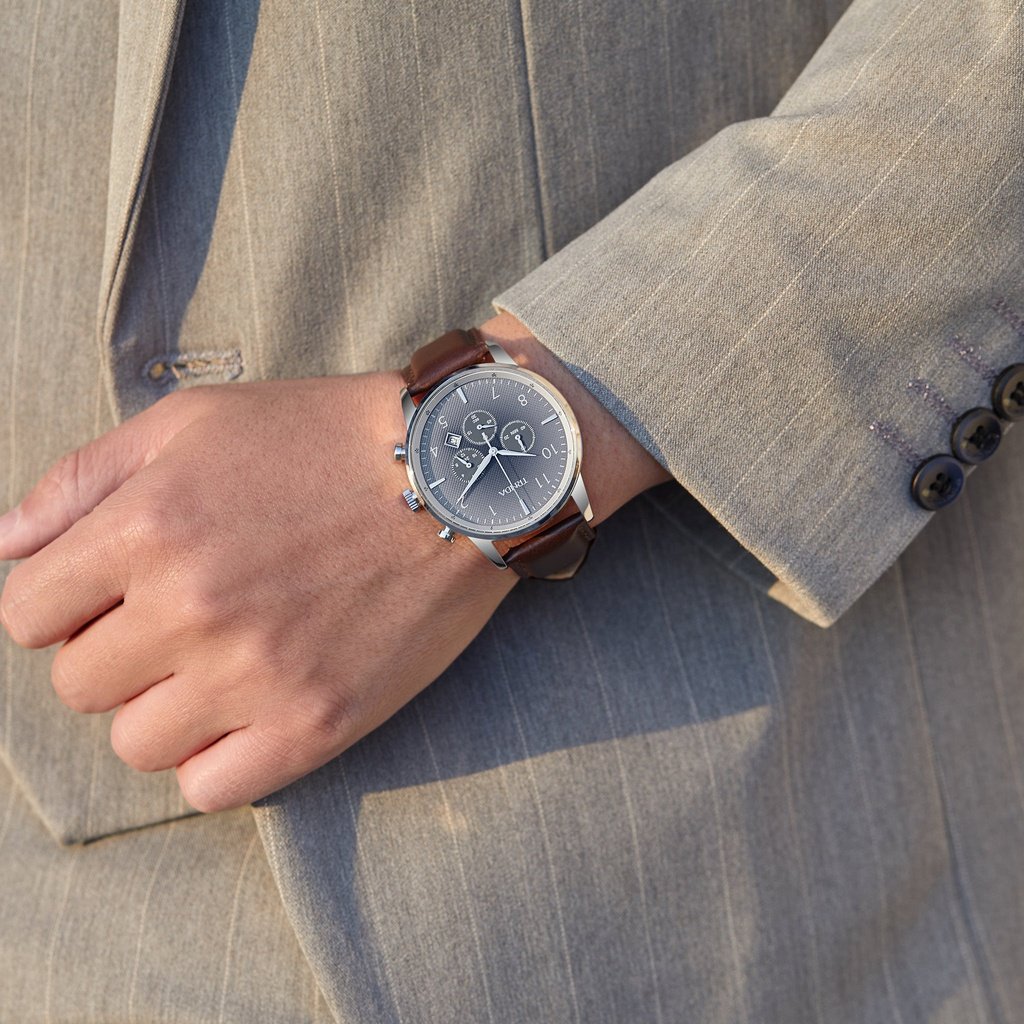 TRNDA TRENDY STAINLESS STEEL MEN'S WATCH - ELEGANT GRADIENT STEEL GRAY DIAL & BROWN LEATHER BAND