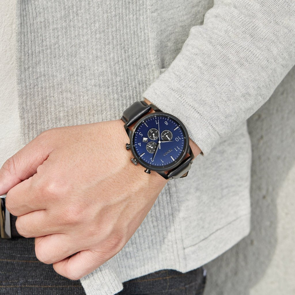 TRNDA BLACK STAINLESS STEEL 43MM - TIMELESS MEN'S WATCH WITH DARK BLUE DIAL