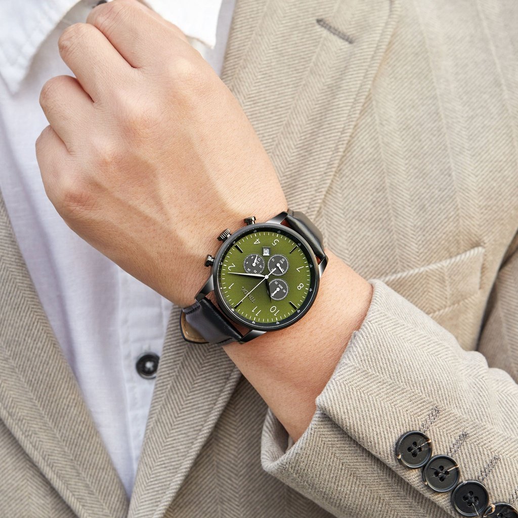 TRNDA MEN'S CLASSIC STAINLESS STEEL WATCH - BLACK CASE & GRADIENT SEAWEED GREEN DIAL