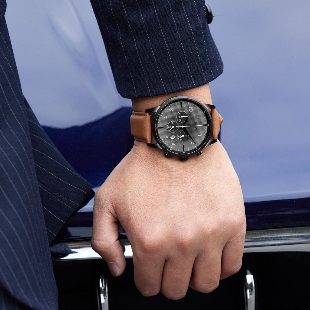 TRNDA STAINLESS STEEL MEN'S WATCH - TIMELESS BLACK & TAN LEATHER FASHION STATEMENT 43MM