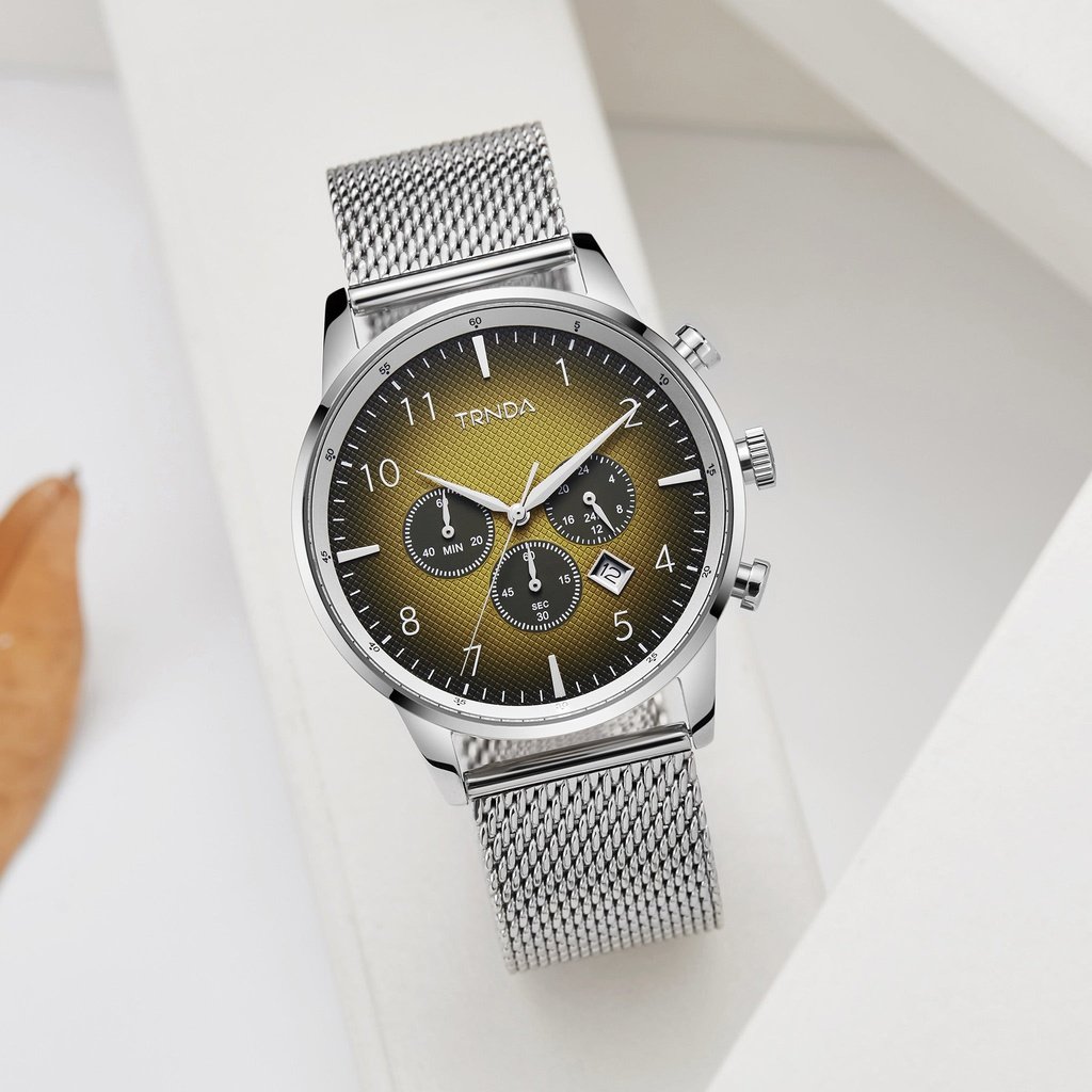 TRNDA TRENDY STAINLESS STEEL MEN'S WATCH - ELEGANT GRADIENT CEDAR BROWN DIAL & SILVER MESH BAND