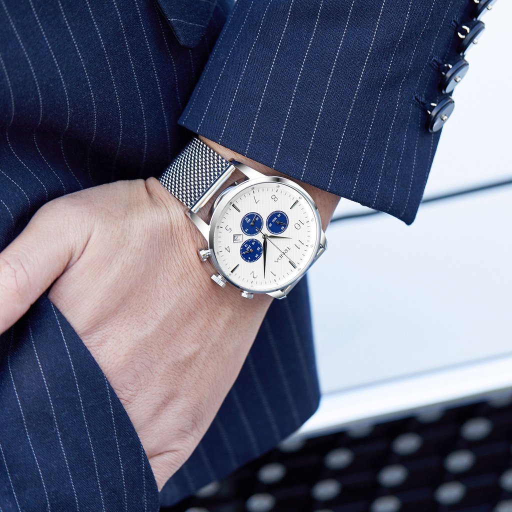 TRNDA MEN'S STAINLESS STEEL FASHION WATCH - ELEGANT SILVER DIAL & MESH BAND, 43MM TIMEPIECE