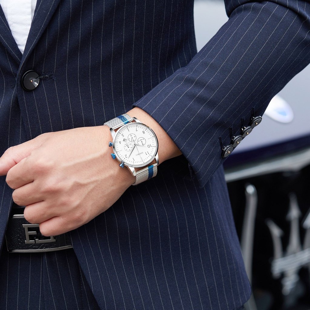 TRNDA STAINLESS STEEL MENS WATCH - TIMELESS SILVER MESH & WHITE DIAL FASHION STATEMENT