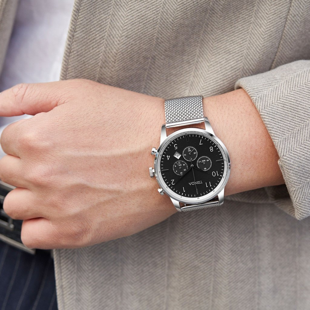 TRNDA STYLISH MEN'S WATCH - TIMELESS SILVER 43MM STAINLESS STEEL WITH CHARCOAL DIAL & MESH BAND