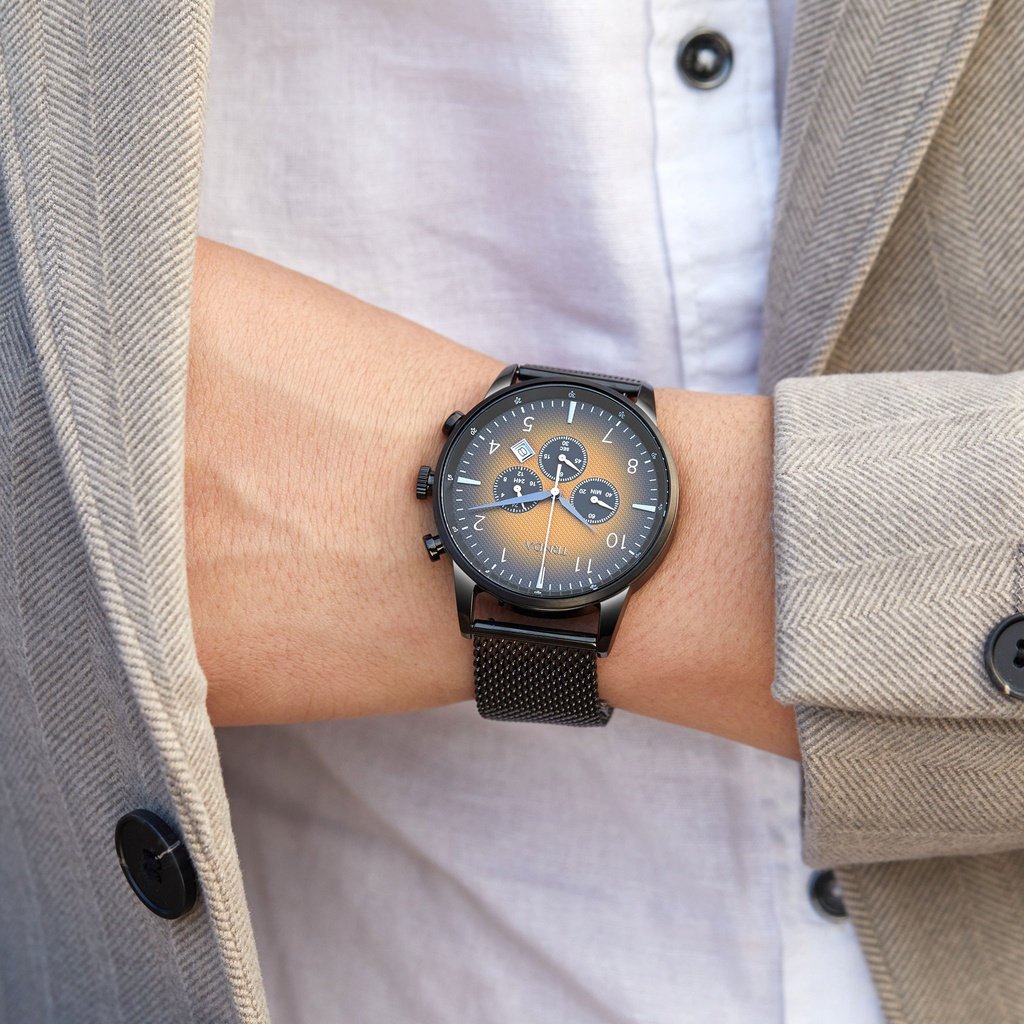 TRNDA TRENDY STAINLESS STEEL MEN'S WATCH - ELEGANT BLACK PLATED WITH GRADIENT CEDAR DIAL